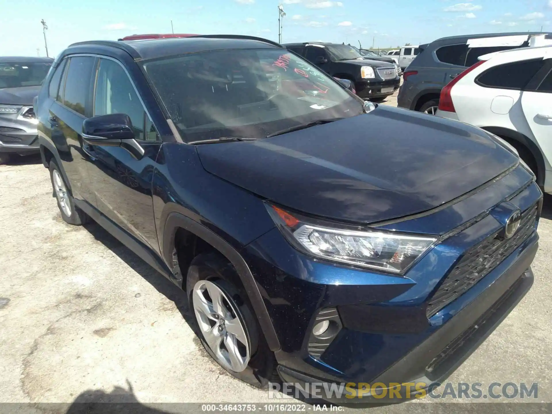 1 Photograph of a damaged car 2T3W1RFVXKW013884 TOYOTA RAV4 2019