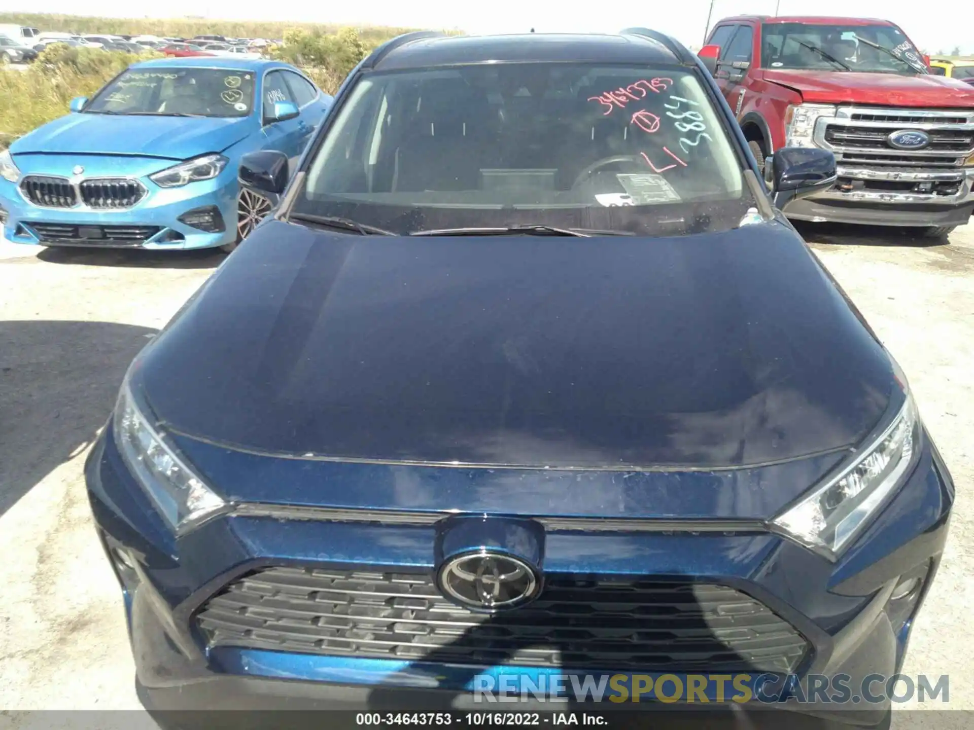 6 Photograph of a damaged car 2T3W1RFVXKW013884 TOYOTA RAV4 2019