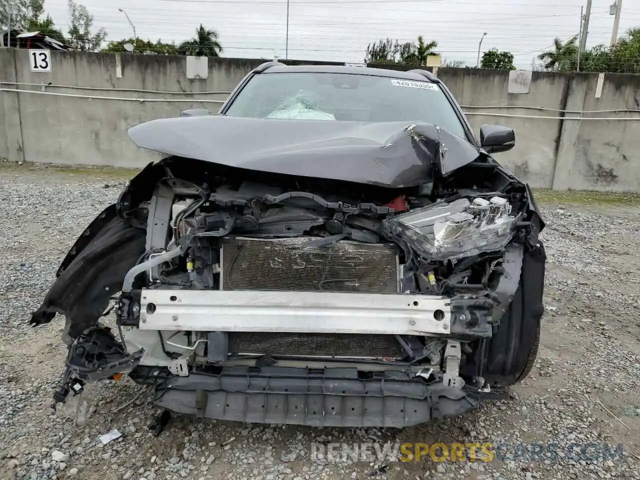 5 Photograph of a damaged car 2T3W1RFVXKW015036 TOYOTA RAV4 2019