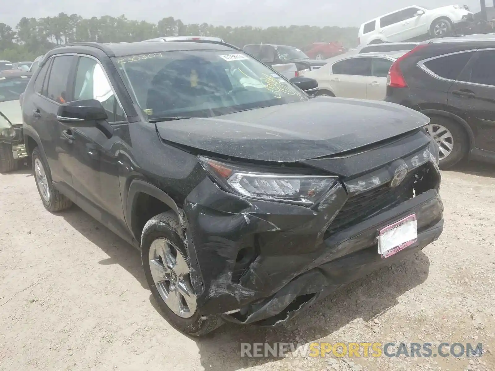 1 Photograph of a damaged car 2T3W1RFVXKW032872 TOYOTA RAV4 2019