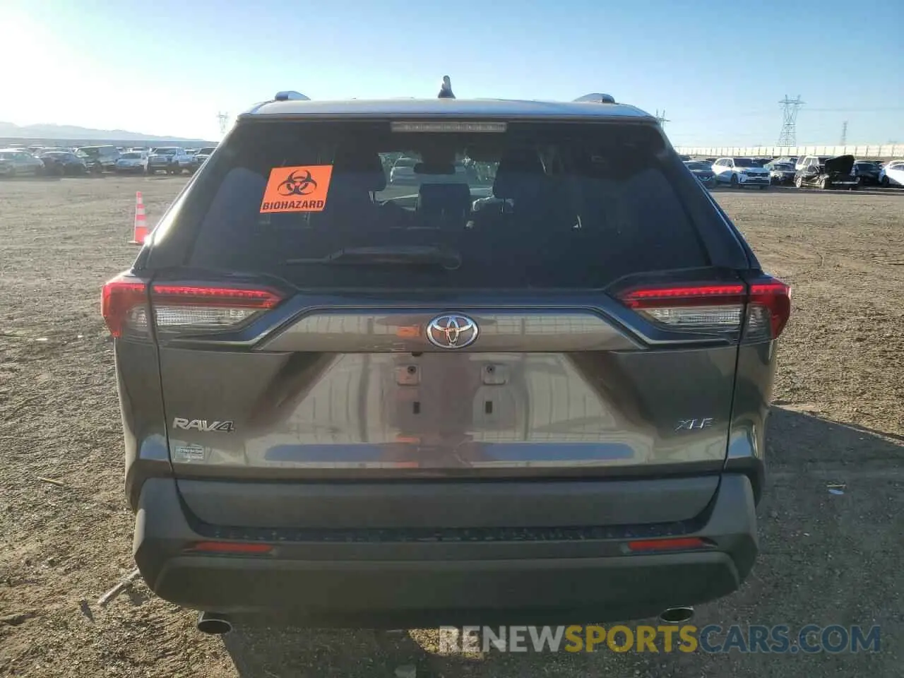 6 Photograph of a damaged car 2T3W1RFVXKW038221 TOYOTA RAV4 2019
