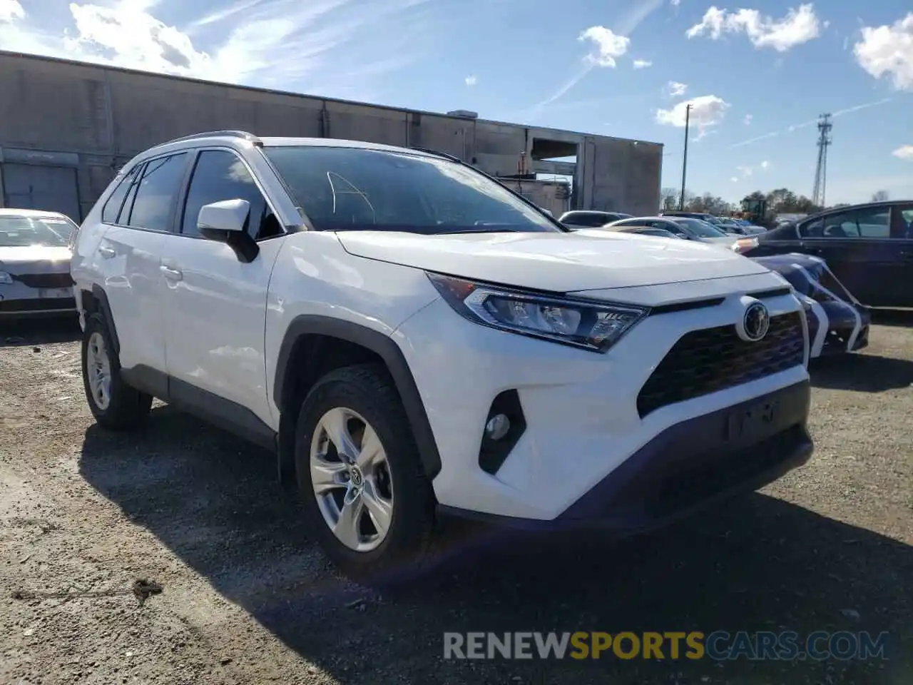 1 Photograph of a damaged car 2T3W1RFVXKW050739 TOYOTA RAV4 2019