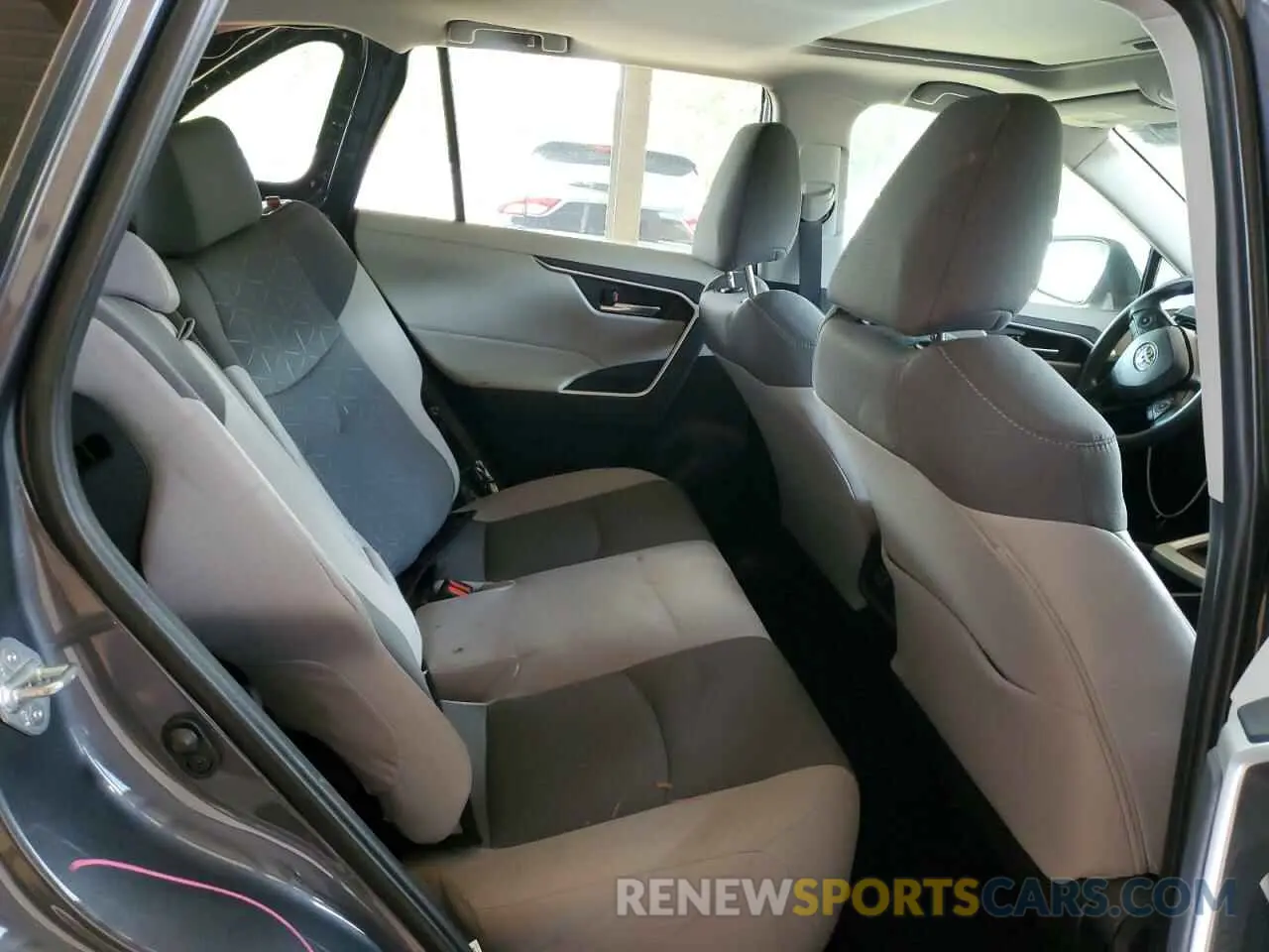 12 Photograph of a damaged car 2T3W1RFVXKW051423 TOYOTA RAV4 2019