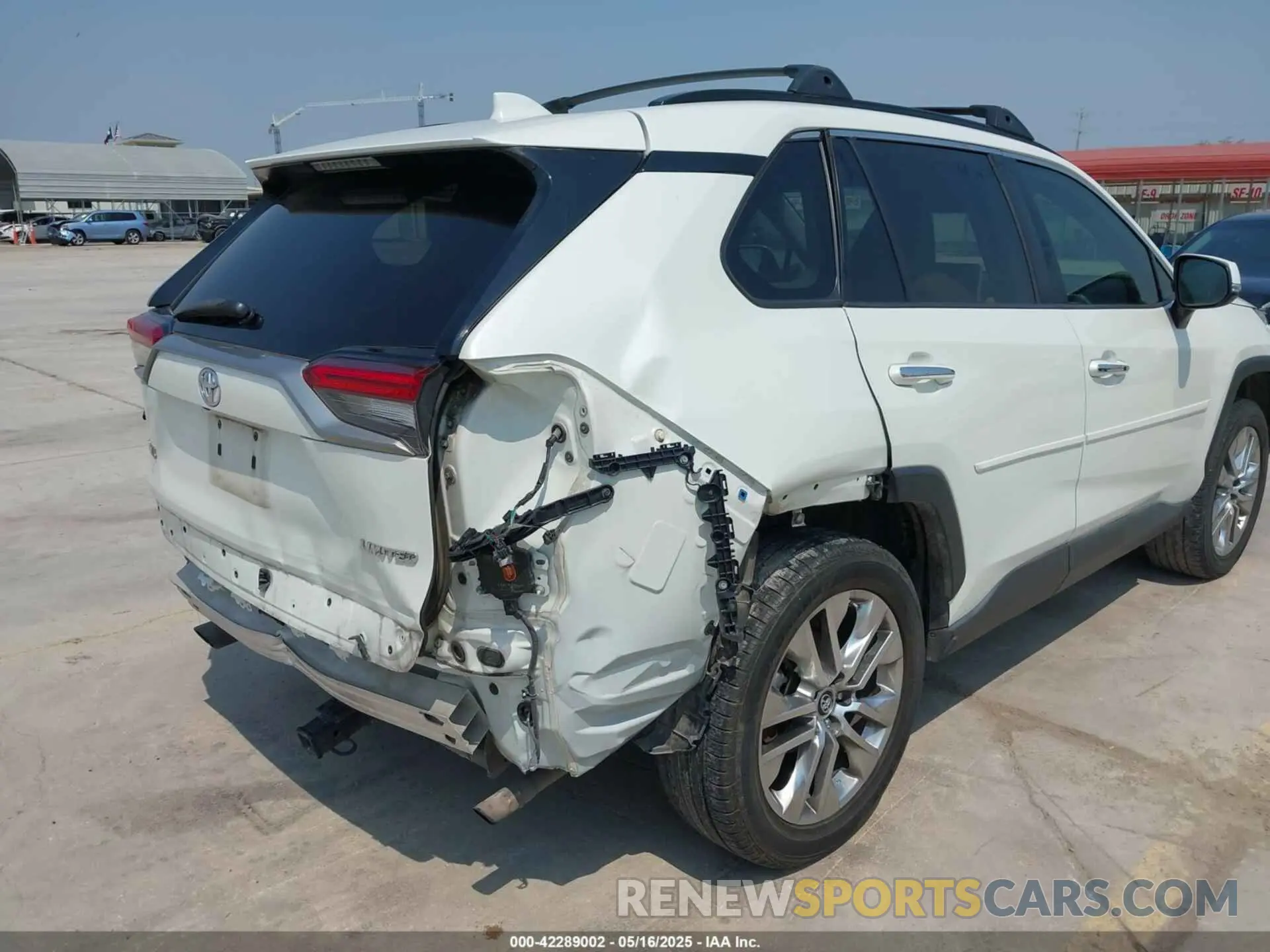 6 Photograph of a damaged car 2T3Y1RFV0KC006727 TOYOTA RAV4 2019