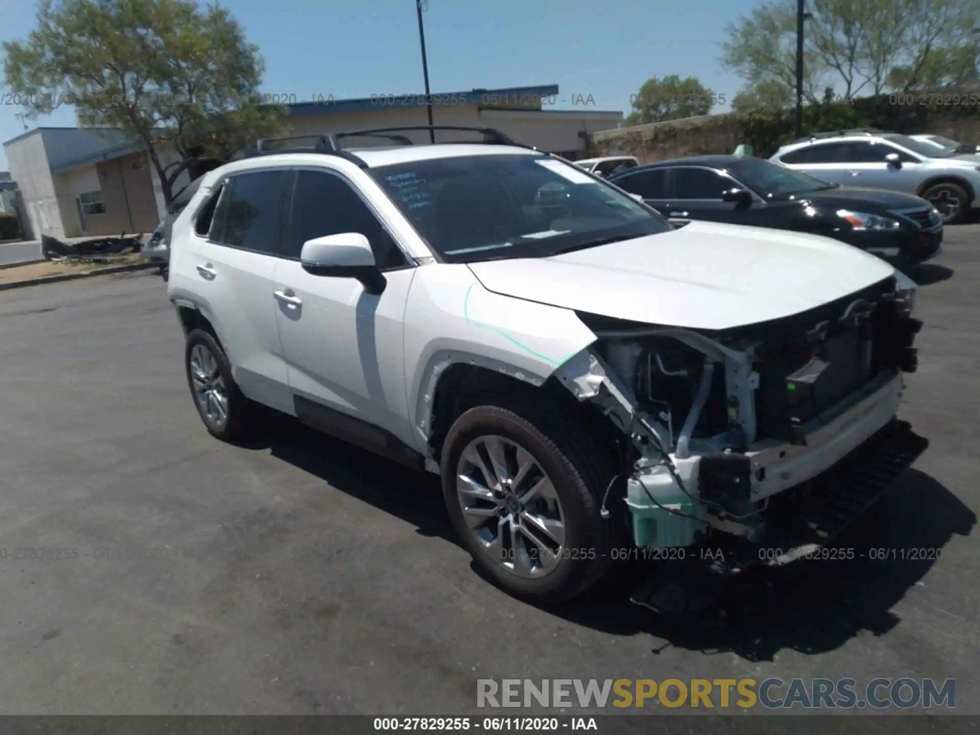 1 Photograph of a damaged car 2T3Y1RFV0KC008526 TOYOTA RAV4 2019