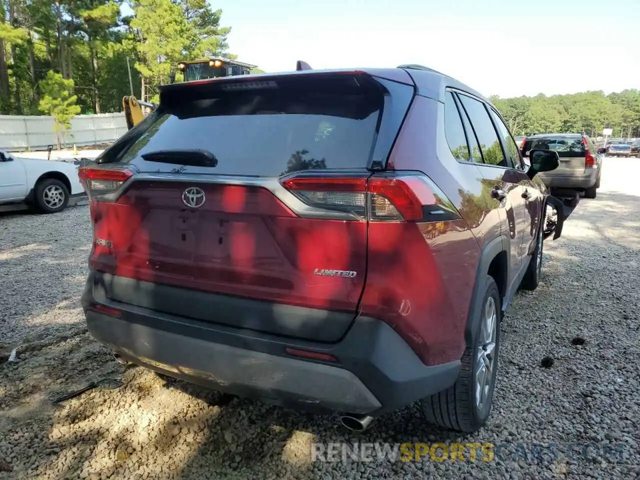 4 Photograph of a damaged car 2T3Y1RFV0KC031174 TOYOTA RAV4 2019