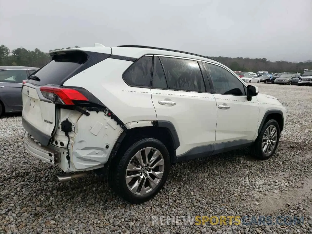 3 Photograph of a damaged car 2T3Y1RFV0KC033135 TOYOTA RAV4 2019