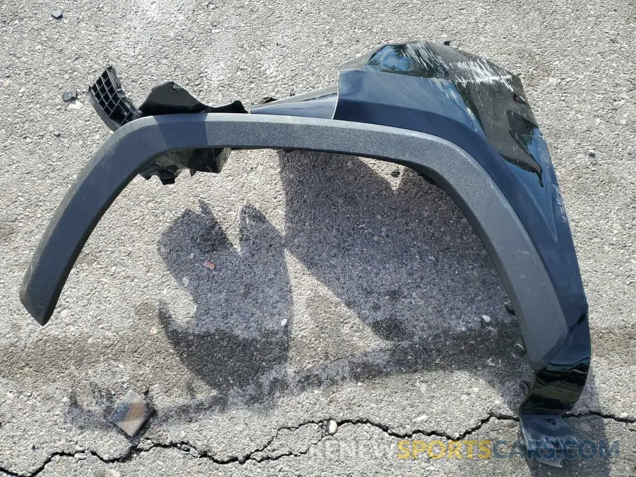 13 Photograph of a damaged car 2T3Y1RFV0KW007889 TOYOTA RAV4 2019