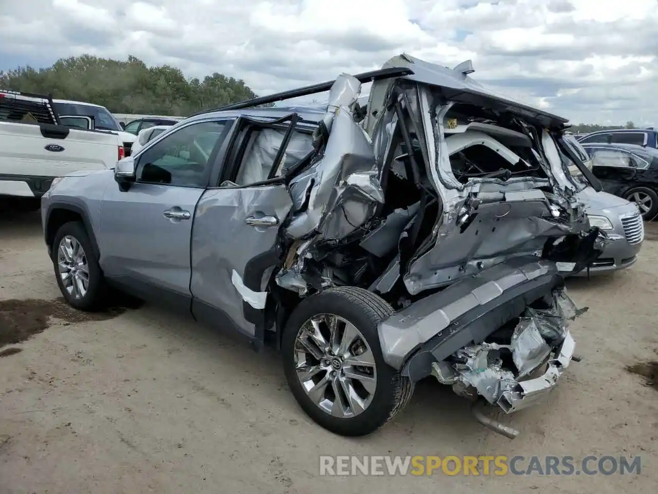 3 Photograph of a damaged car 2T3Y1RFV0KW050922 TOYOTA RAV4 2019