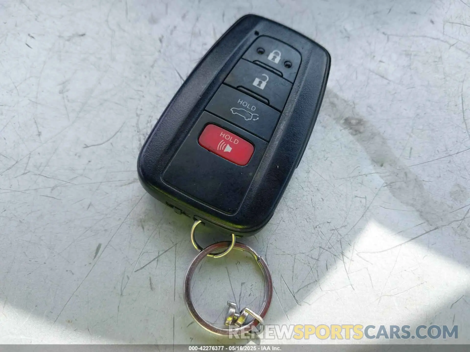 11 Photograph of a damaged car 2T3Y1RFV1KC019924 TOYOTA RAV4 2019