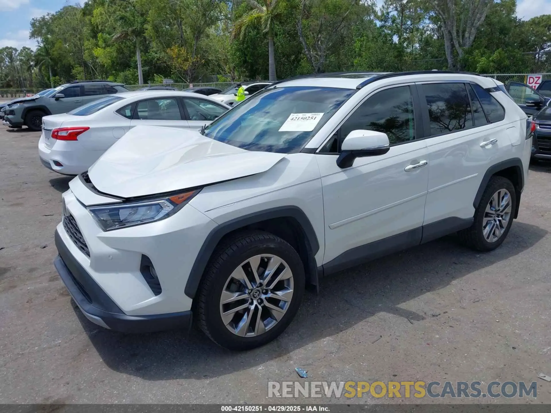 2 Photograph of a damaged car 2T3Y1RFV1KW042327 TOYOTA RAV4 2019