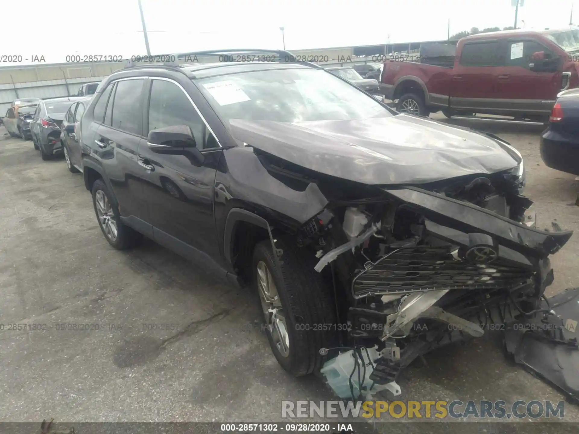 1 Photograph of a damaged car 2T3Y1RFV3KW032883 TOYOTA RAV4 2019