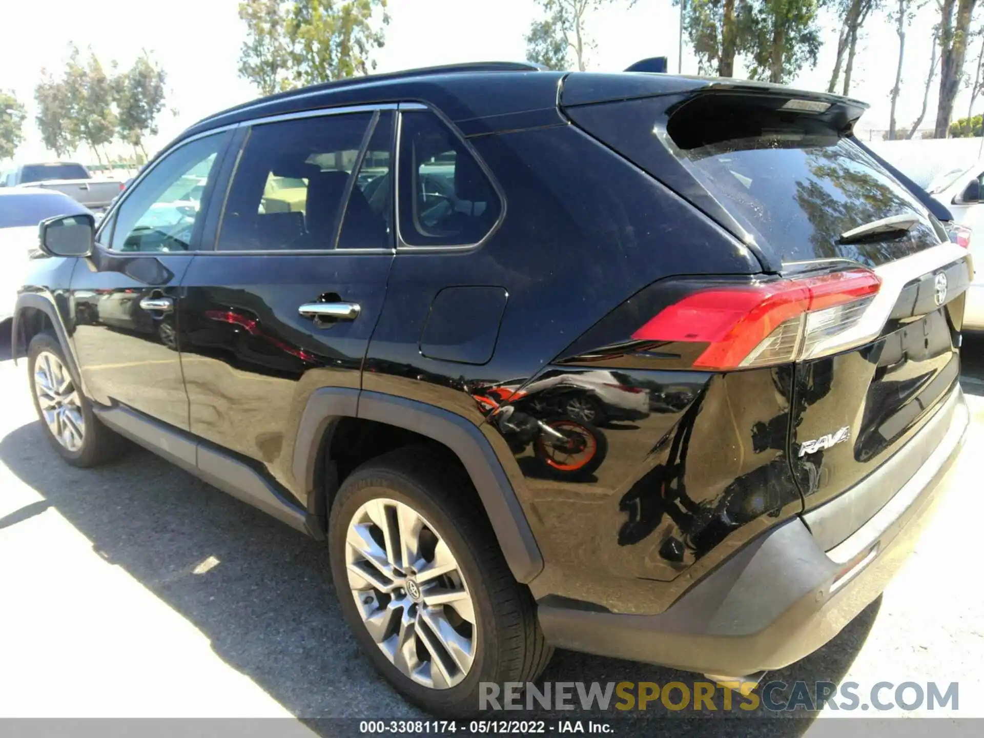 3 Photograph of a damaged car 2T3Y1RFV4KW019382 TOYOTA RAV4 2019