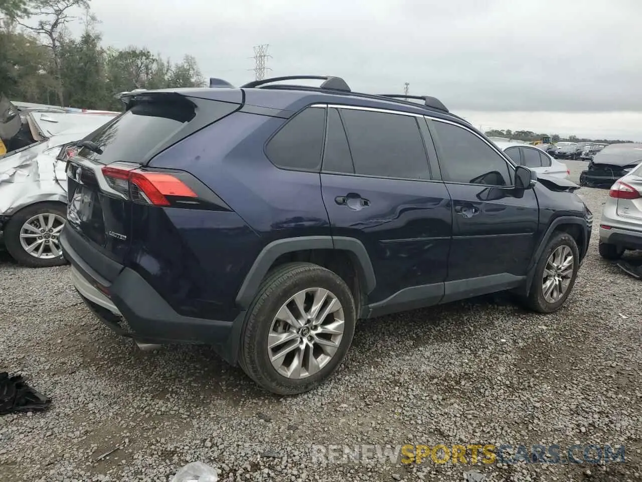 3 Photograph of a damaged car 2T3Y1RFV4KW049823 TOYOTA RAV4 2019