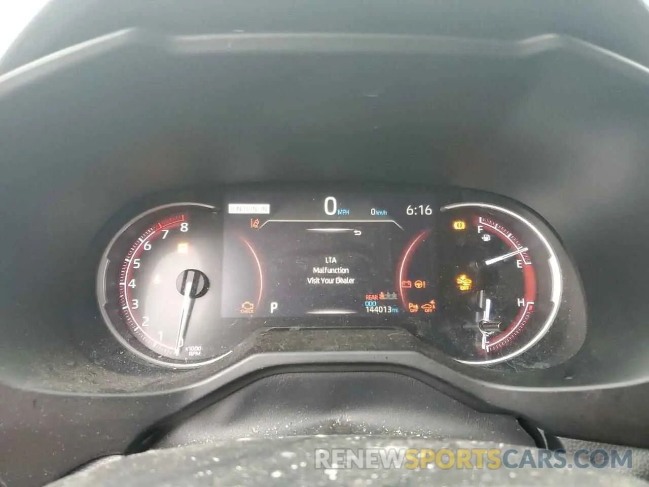 9 Photograph of a damaged car 2T3Y1RFV4KW049823 TOYOTA RAV4 2019