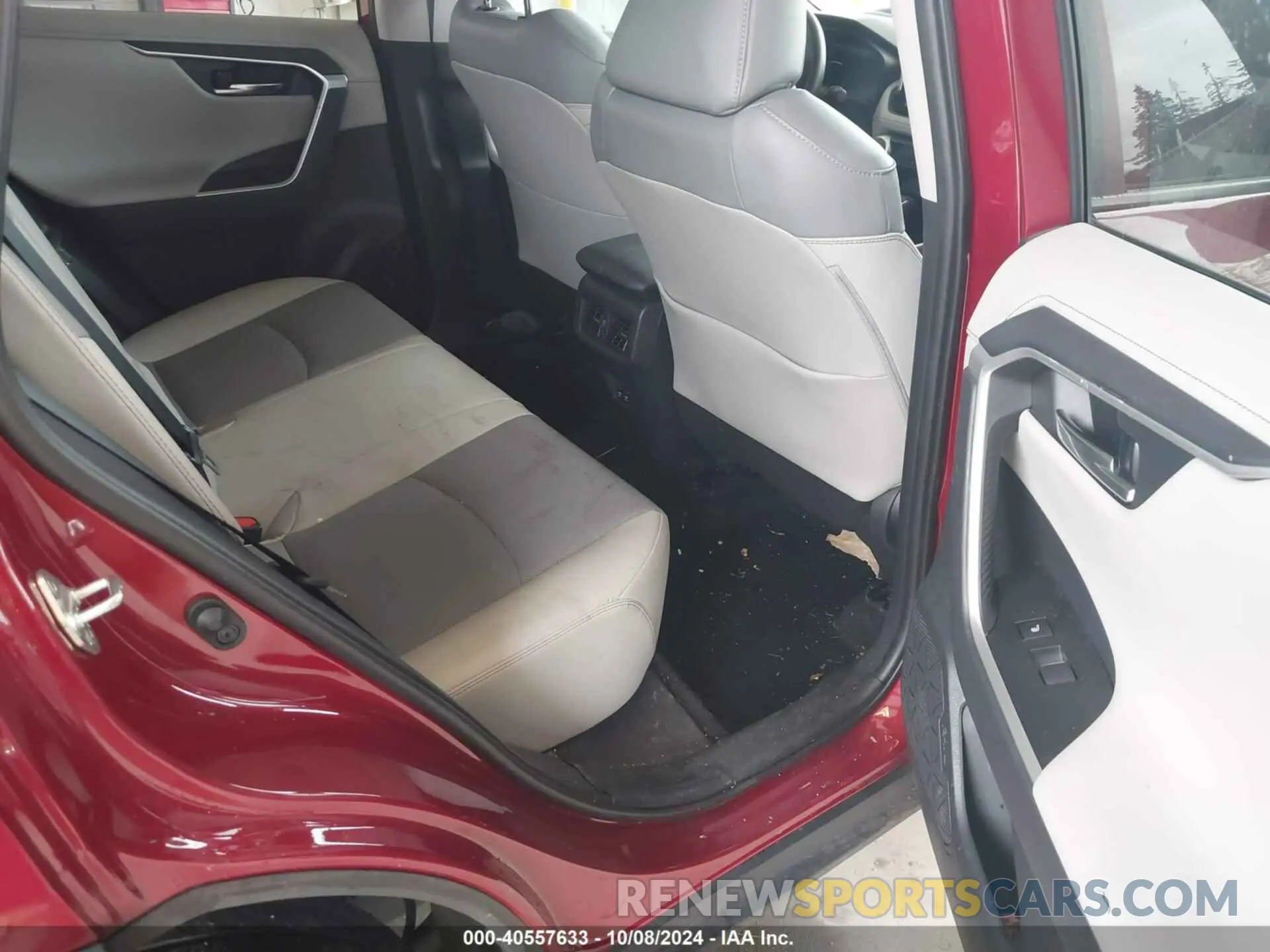 7 Photograph of a damaged car 2T3Y1RFV5KC018310 TOYOTA RAV4 2019