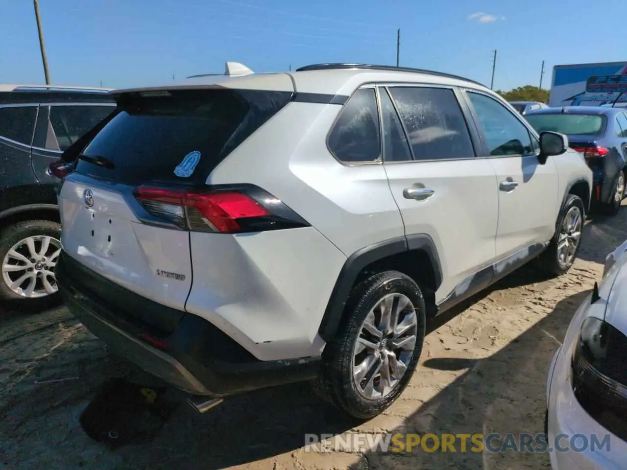 3 Photograph of a damaged car 2T3Y1RFV5KW013574 TOYOTA RAV4 2019