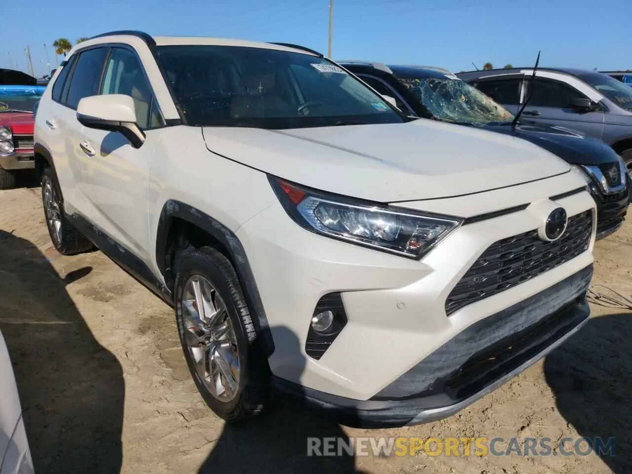 4 Photograph of a damaged car 2T3Y1RFV5KW013574 TOYOTA RAV4 2019