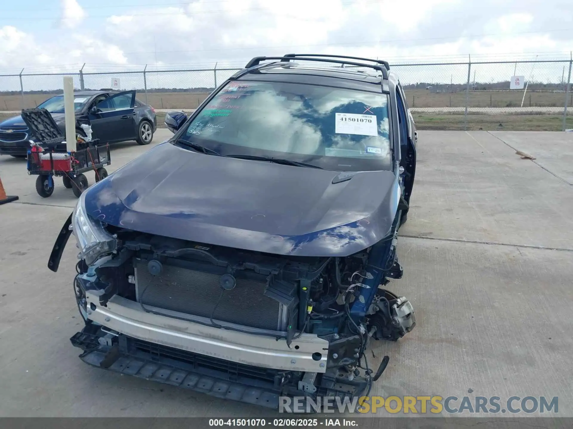 6 Photograph of a damaged car 2T3Y1RFV5KW031847 TOYOTA RAV4 2019