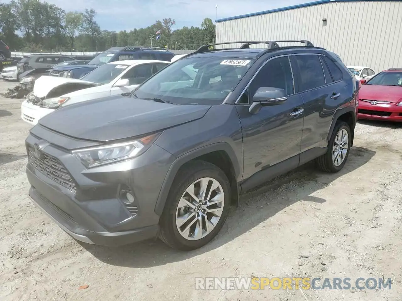 1 Photograph of a damaged car 2T3Y1RFV6KC031082 TOYOTA RAV4 2019