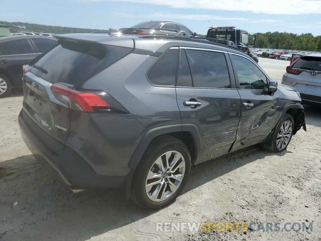 3 Photograph of a damaged car 2T3Y1RFV6KC031082 TOYOTA RAV4 2019