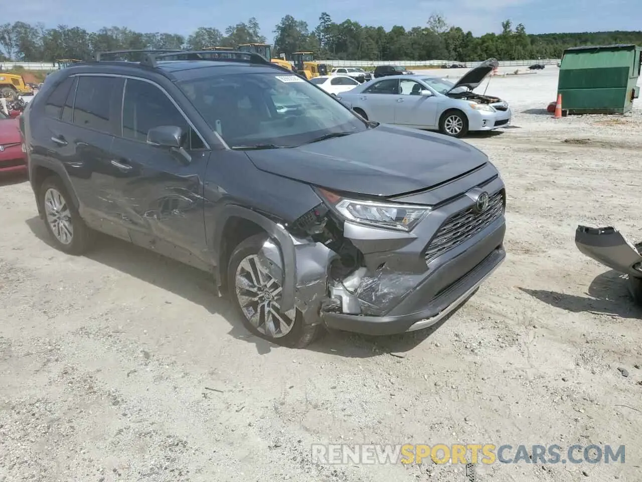 4 Photograph of a damaged car 2T3Y1RFV6KC031082 TOYOTA RAV4 2019