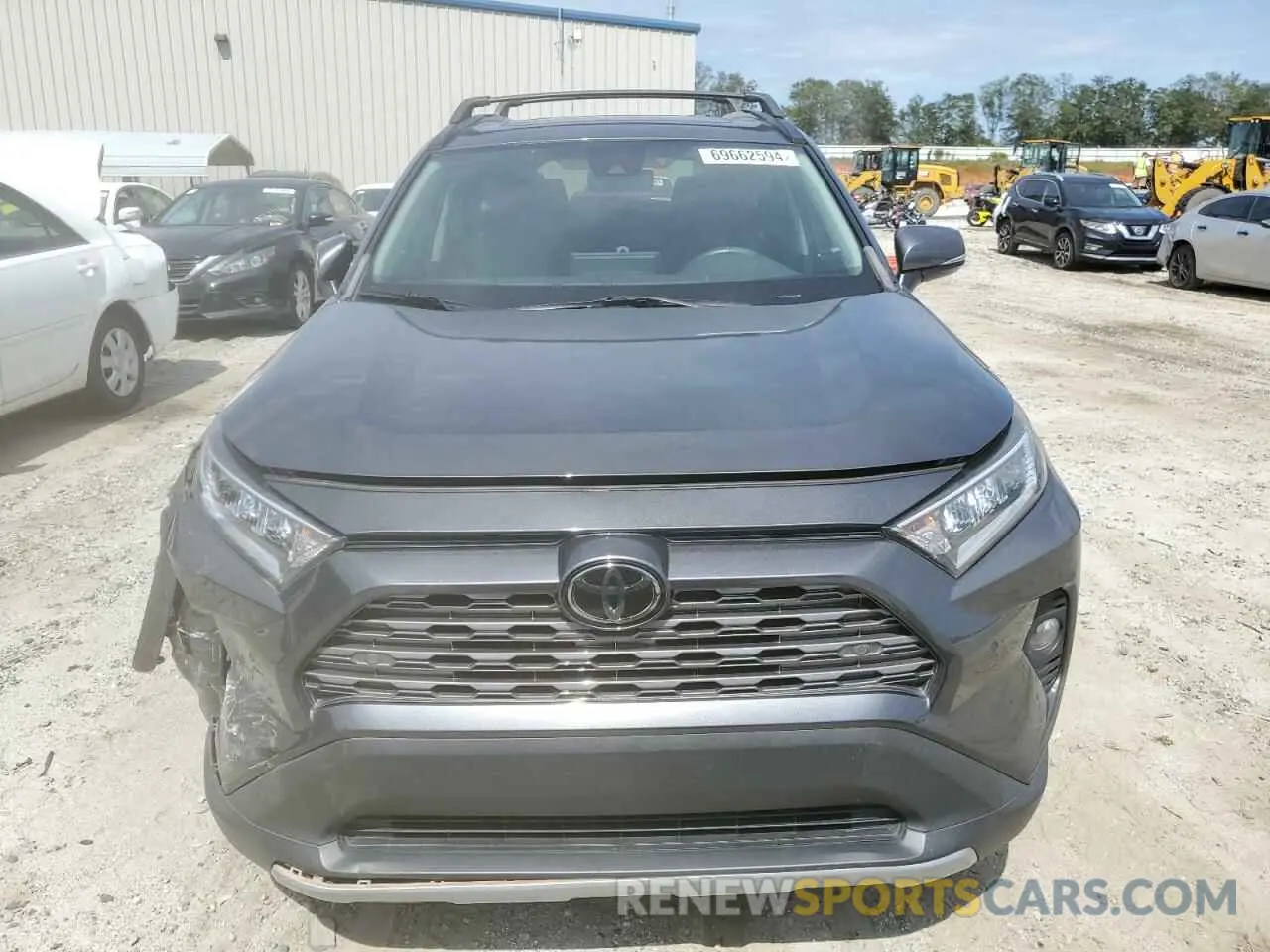 5 Photograph of a damaged car 2T3Y1RFV6KC031082 TOYOTA RAV4 2019