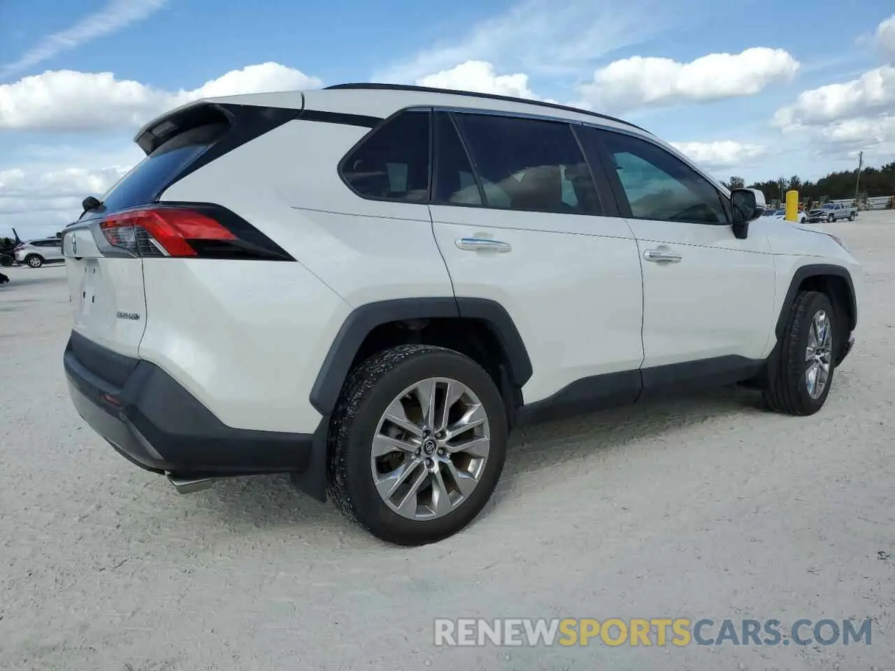 3 Photograph of a damaged car 2T3Y1RFV6KW027208 TOYOTA RAV4 2019