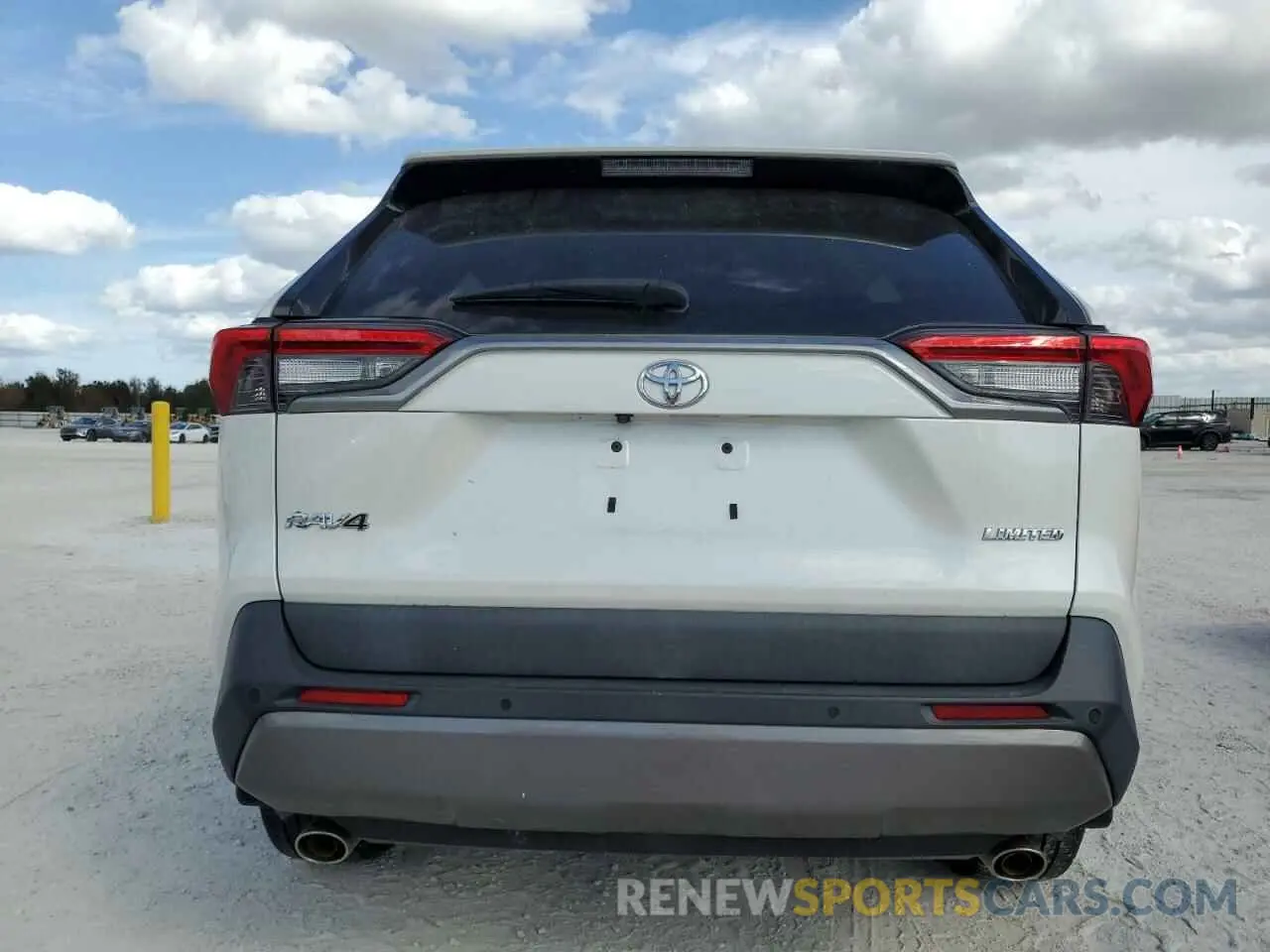 6 Photograph of a damaged car 2T3Y1RFV6KW027208 TOYOTA RAV4 2019