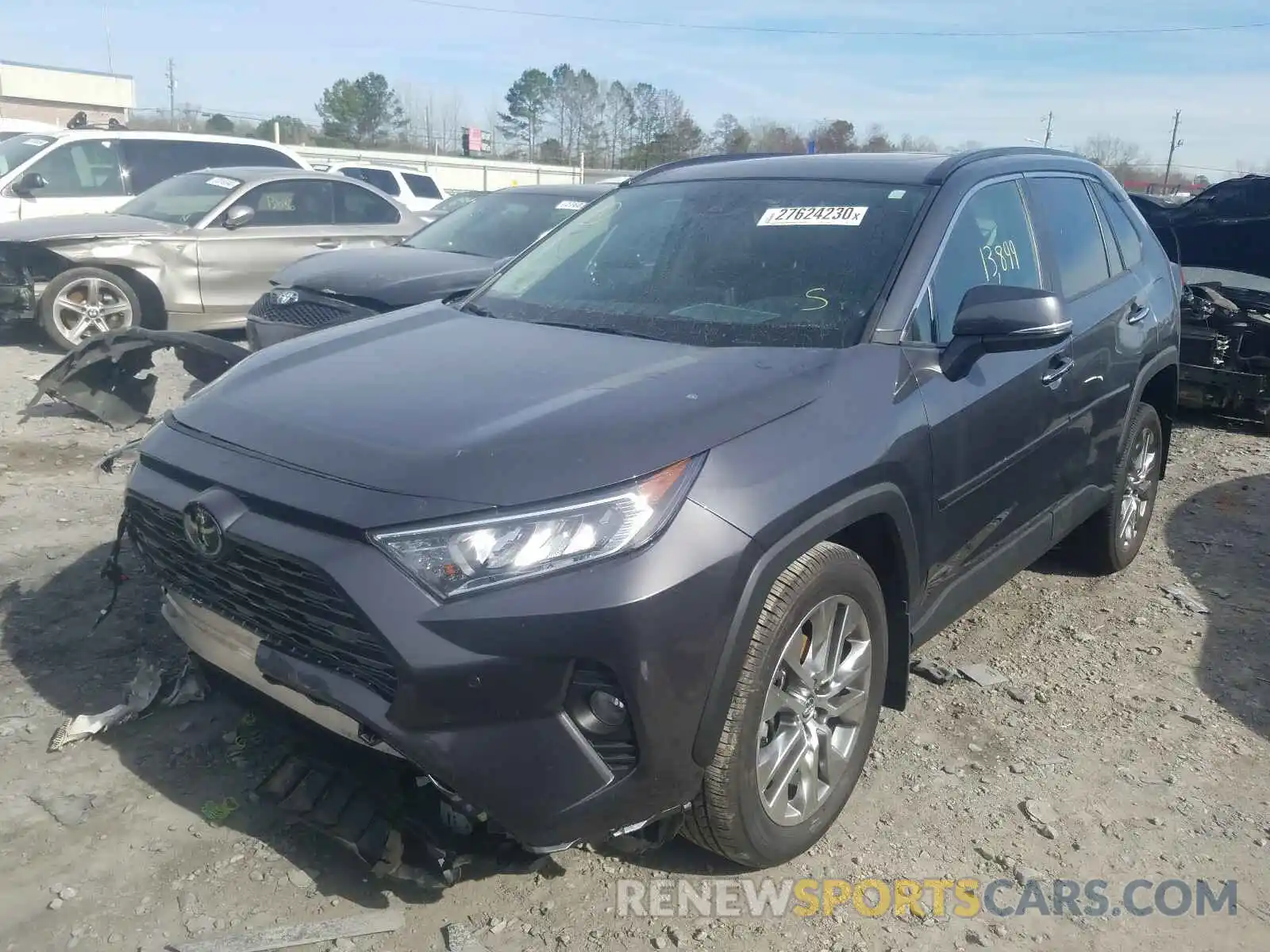 2 Photograph of a damaged car 2T3Y1RFV6KW033980 TOYOTA RAV4 2019