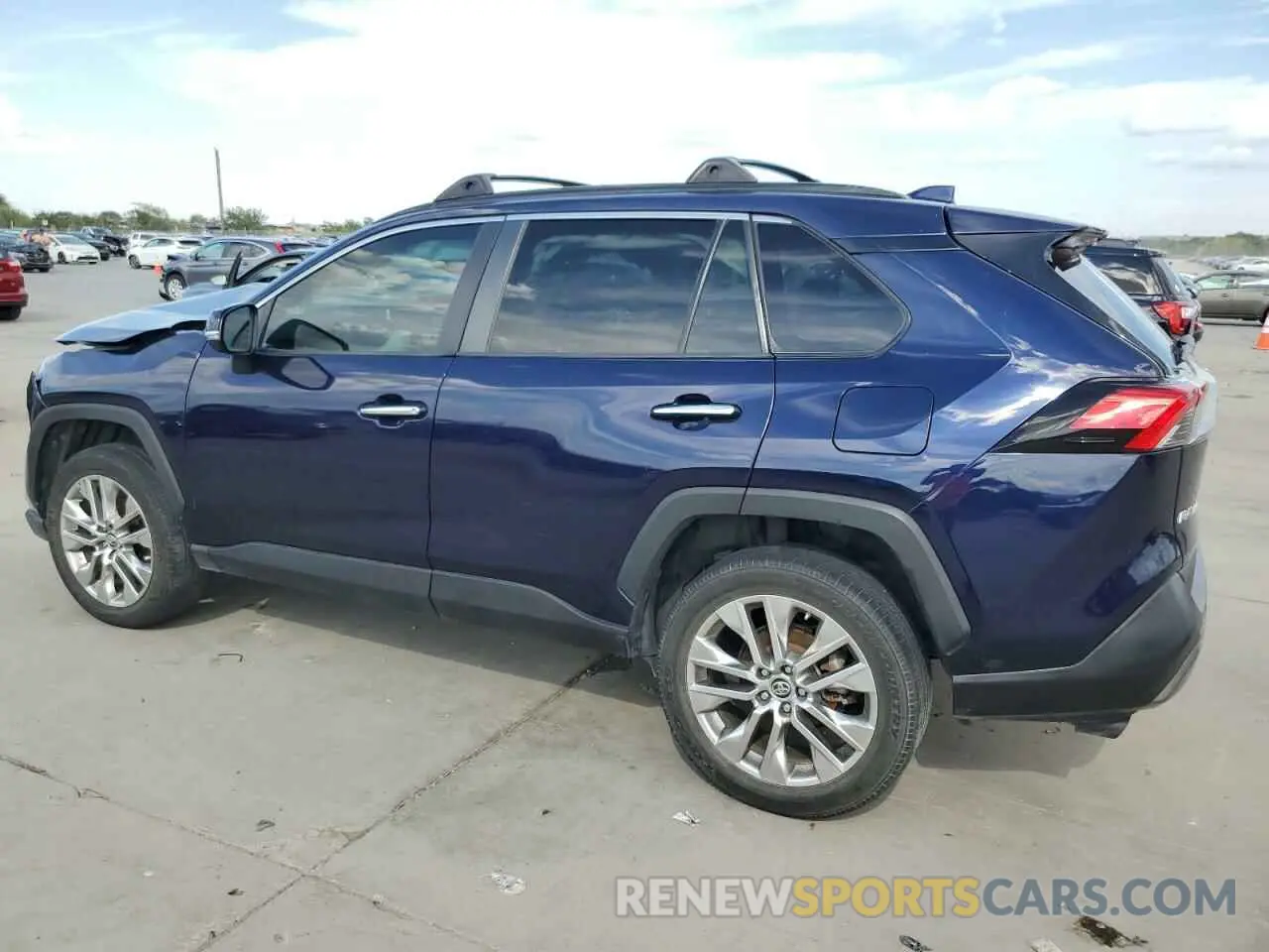 2 Photograph of a damaged car 2T3Y1RFV8KW001712 TOYOTA RAV4 2019