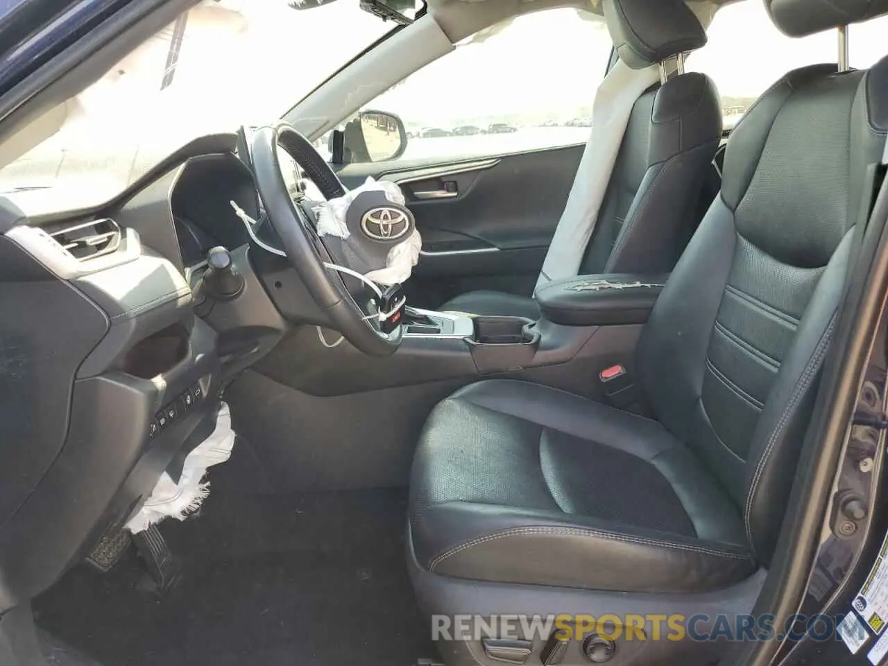 7 Photograph of a damaged car 2T3Y1RFV8KW001712 TOYOTA RAV4 2019
