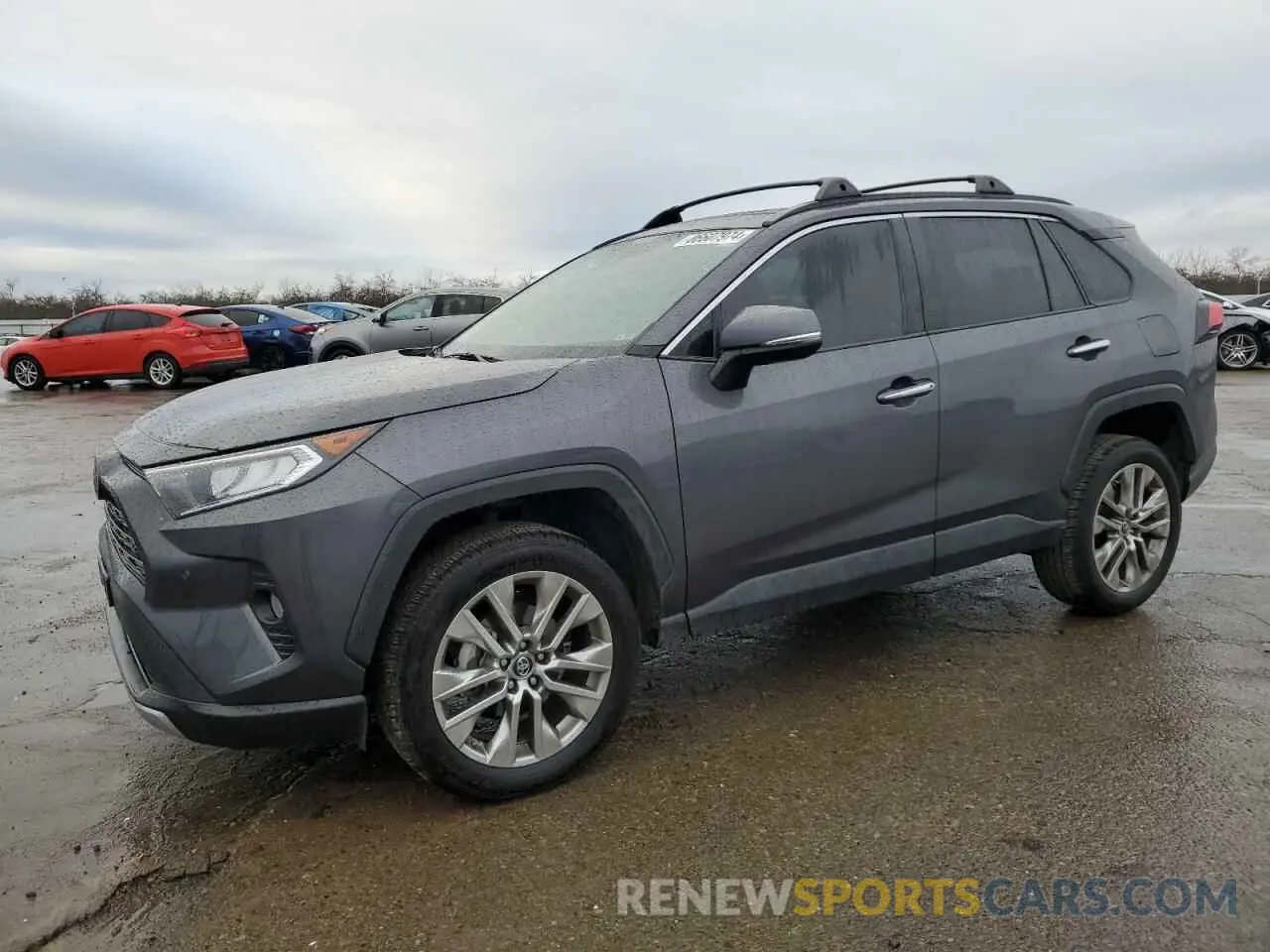 1 Photograph of a damaged car 2T3Y1RFV8KW009387 TOYOTA RAV4 2019