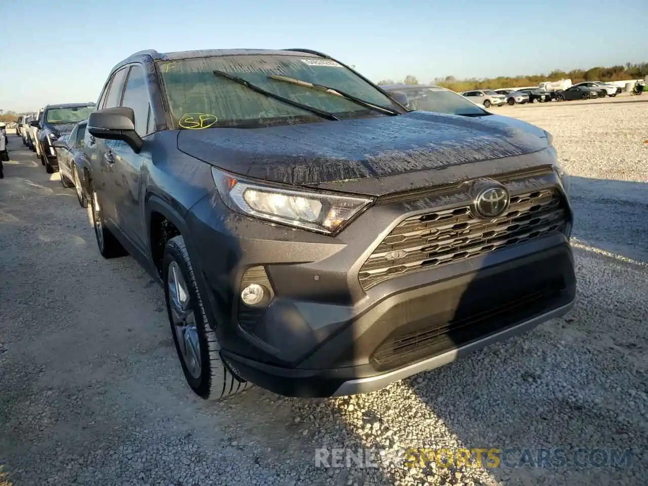 1 Photograph of a damaged car 2T3Y1RFV9KW018633 TOYOTA RAV4 2019