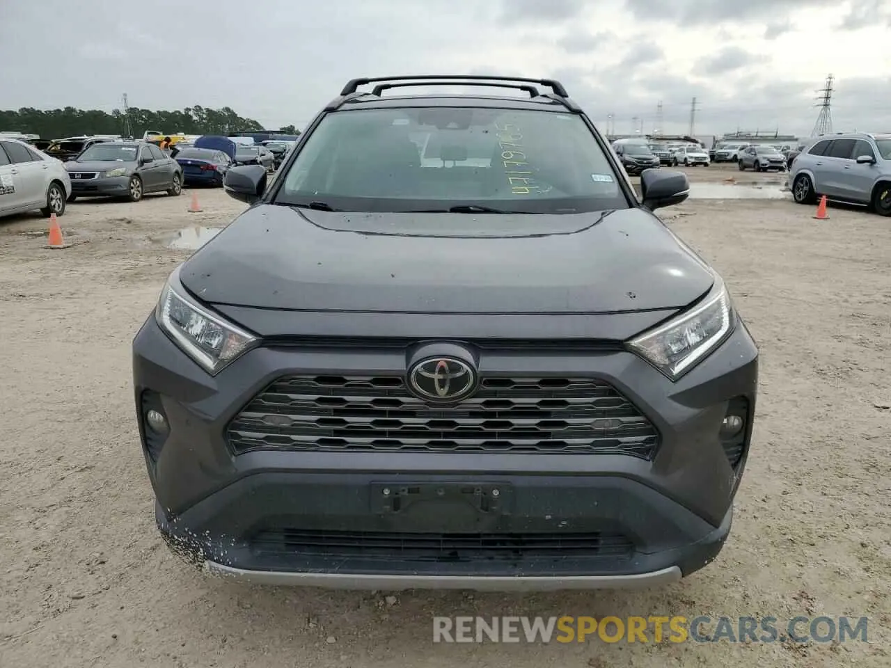 5 Photograph of a damaged car 2T3Y1RFV9KW034430 TOYOTA RAV4 2019