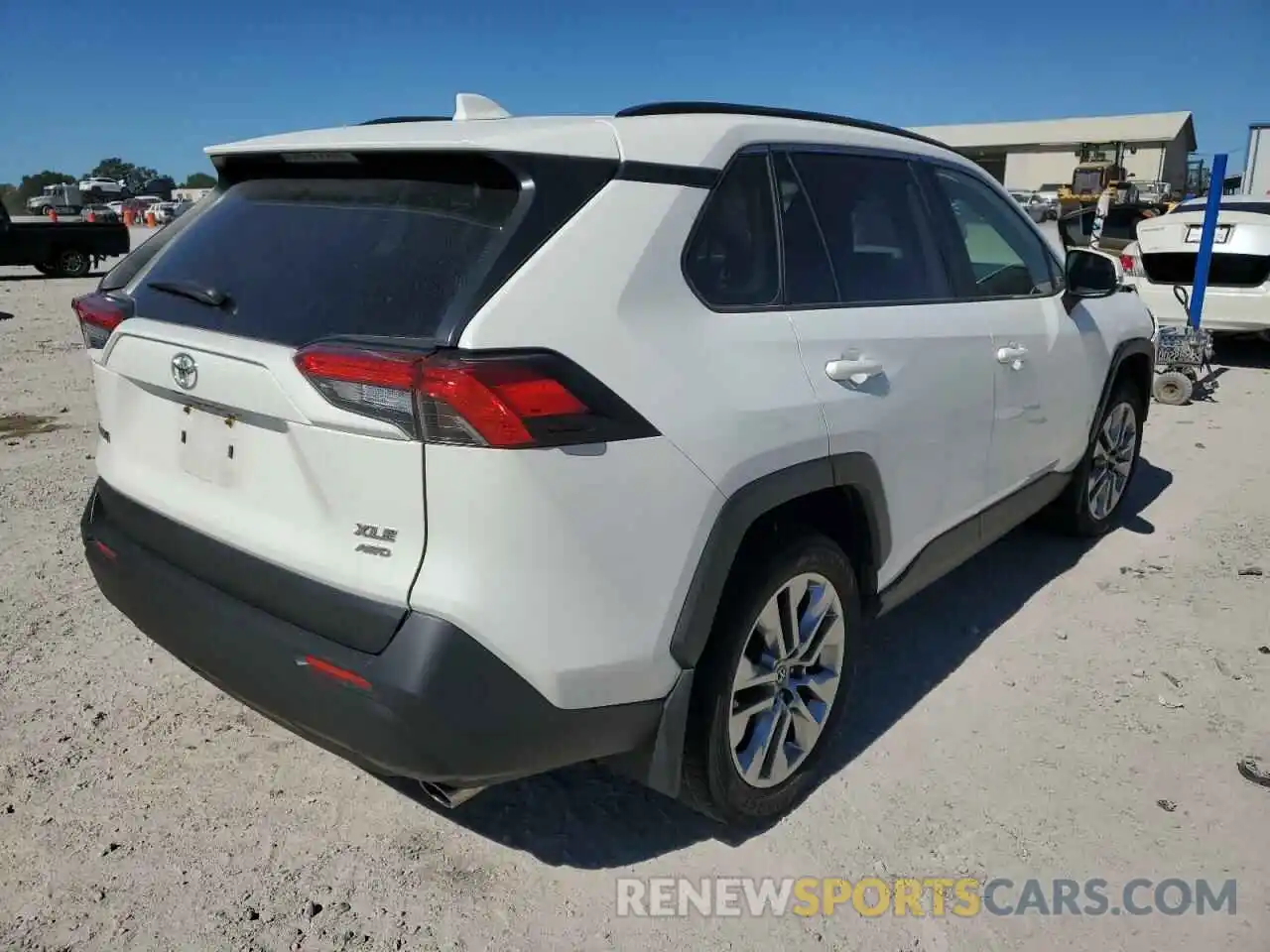 4 Photograph of a damaged car JTMA1RFV0KD006997 TOYOTA RAV4 2019