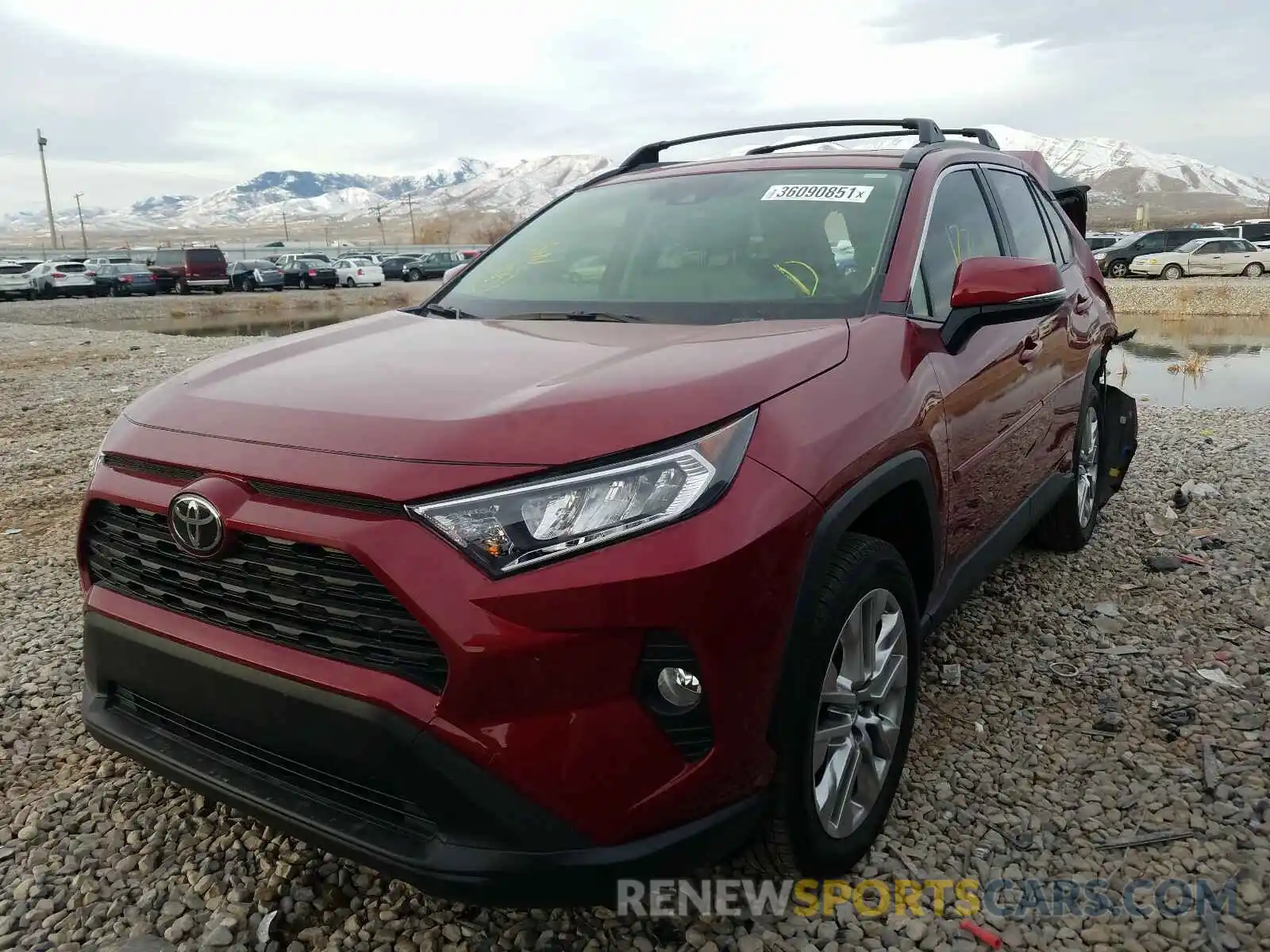 2 Photograph of a damaged car JTMA1RFV0KD012878 TOYOTA RAV4 2019