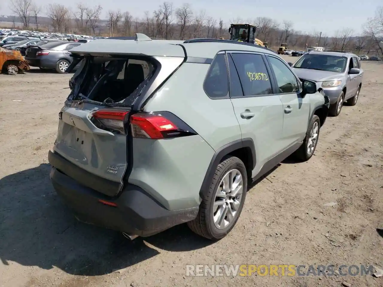 4 Photograph of a damaged car JTMA1RFV0KD039210 TOYOTA RAV4 2019