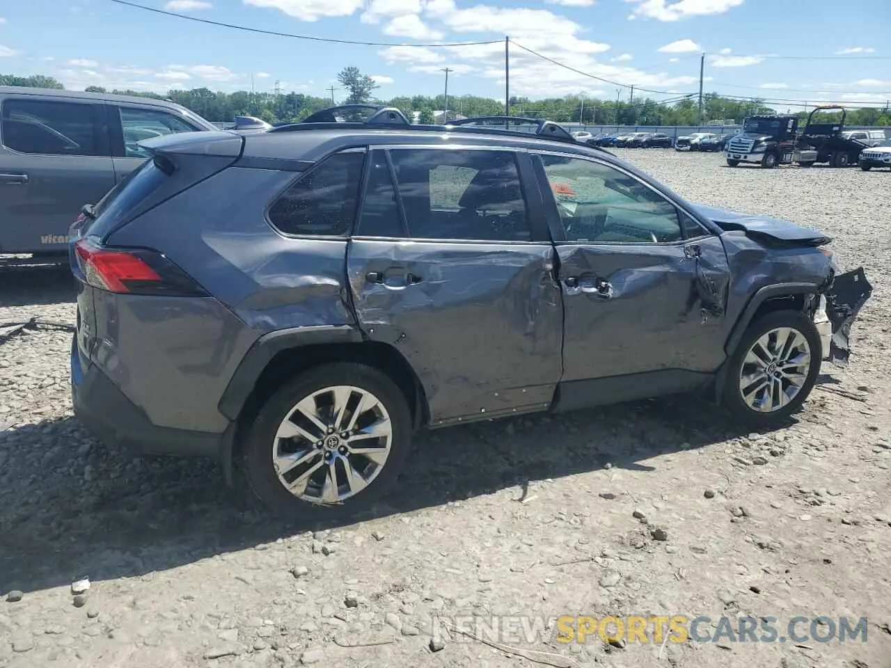 3 Photograph of a damaged car JTMA1RFV1KD011688 TOYOTA RAV4 2019