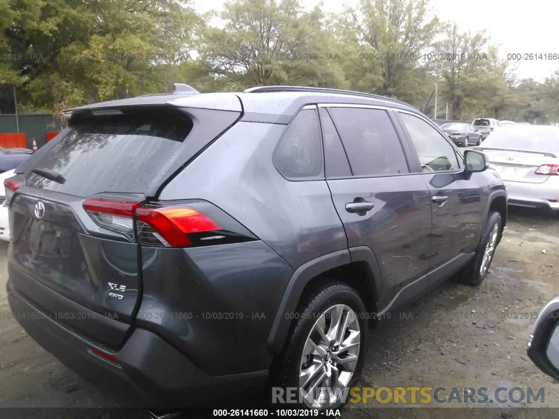 4 Photograph of a damaged car JTMA1RFV1KD014297 TOYOTA RAV4 2019