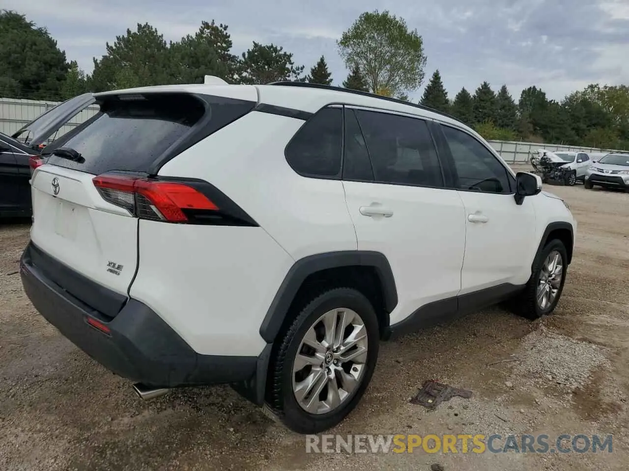 3 Photograph of a damaged car JTMA1RFV1KD024716 TOYOTA RAV4 2019
