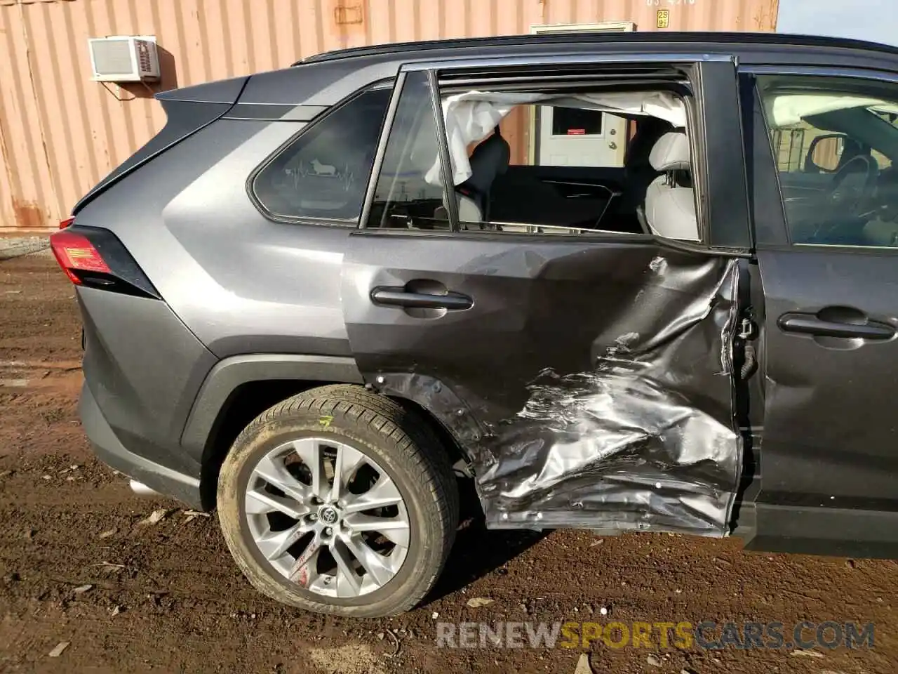 9 Photograph of a damaged car JTMA1RFV1KD033982 TOYOTA RAV4 2019