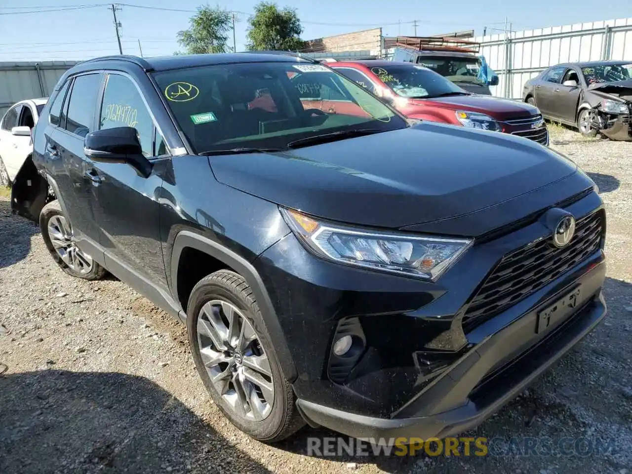 1 Photograph of a damaged car JTMA1RFV1KD512421 TOYOTA RAV4 2019