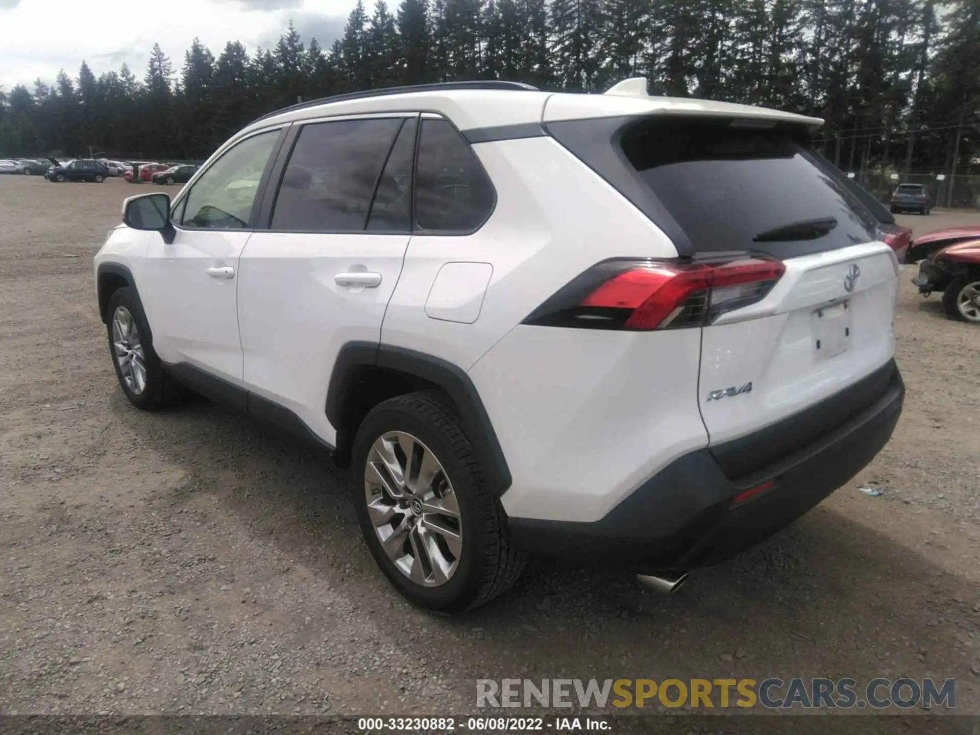 3 Photograph of a damaged car JTMA1RFV1KJ005276 TOYOTA RAV4 2019