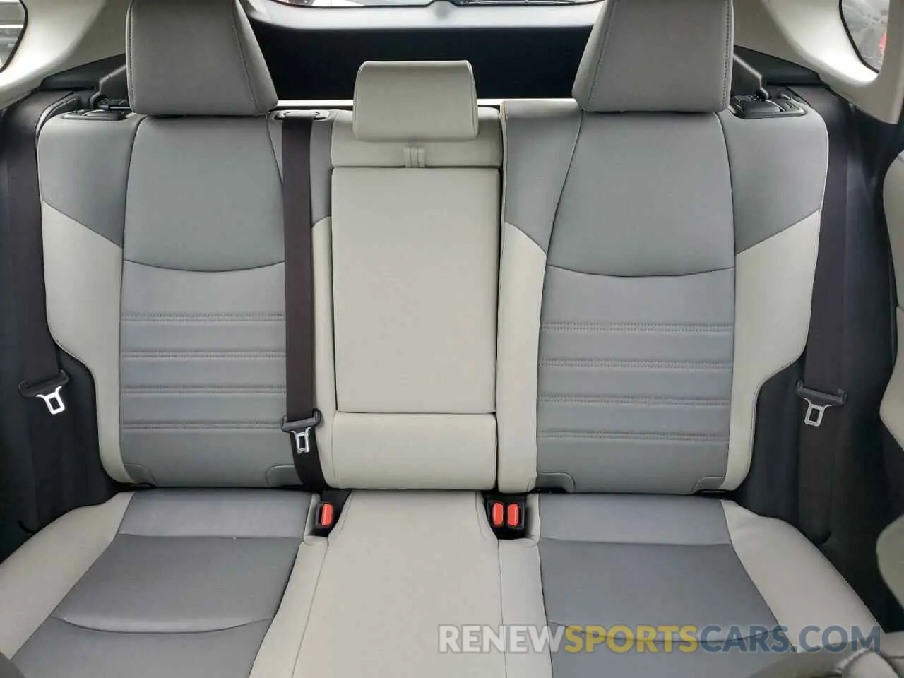 10 Photograph of a damaged car JTMA1RFV2KD005978 TOYOTA RAV4 2019