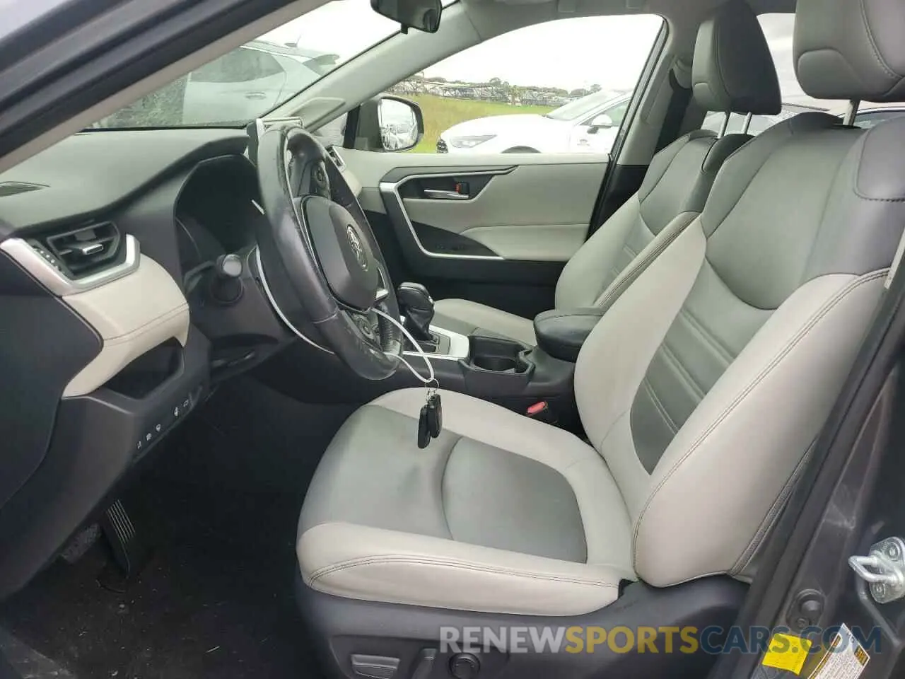 7 Photograph of a damaged car JTMA1RFV2KD005978 TOYOTA RAV4 2019
