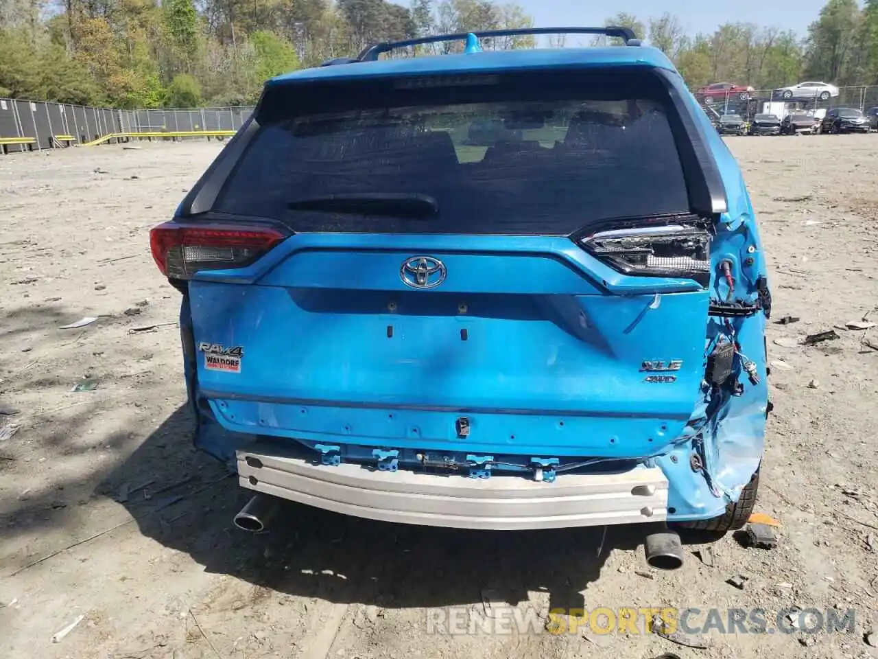 9 Photograph of a damaged car JTMA1RFV2KD502223 TOYOTA RAV4 2019