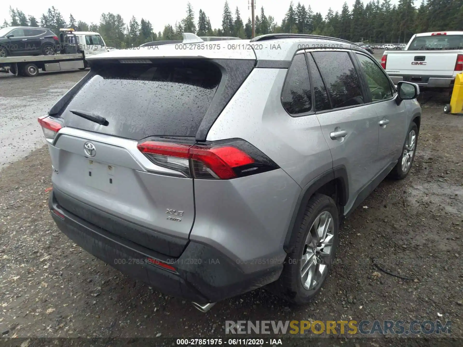 4 Photograph of a damaged car JTMA1RFV3KD003706 TOYOTA RAV4 2019