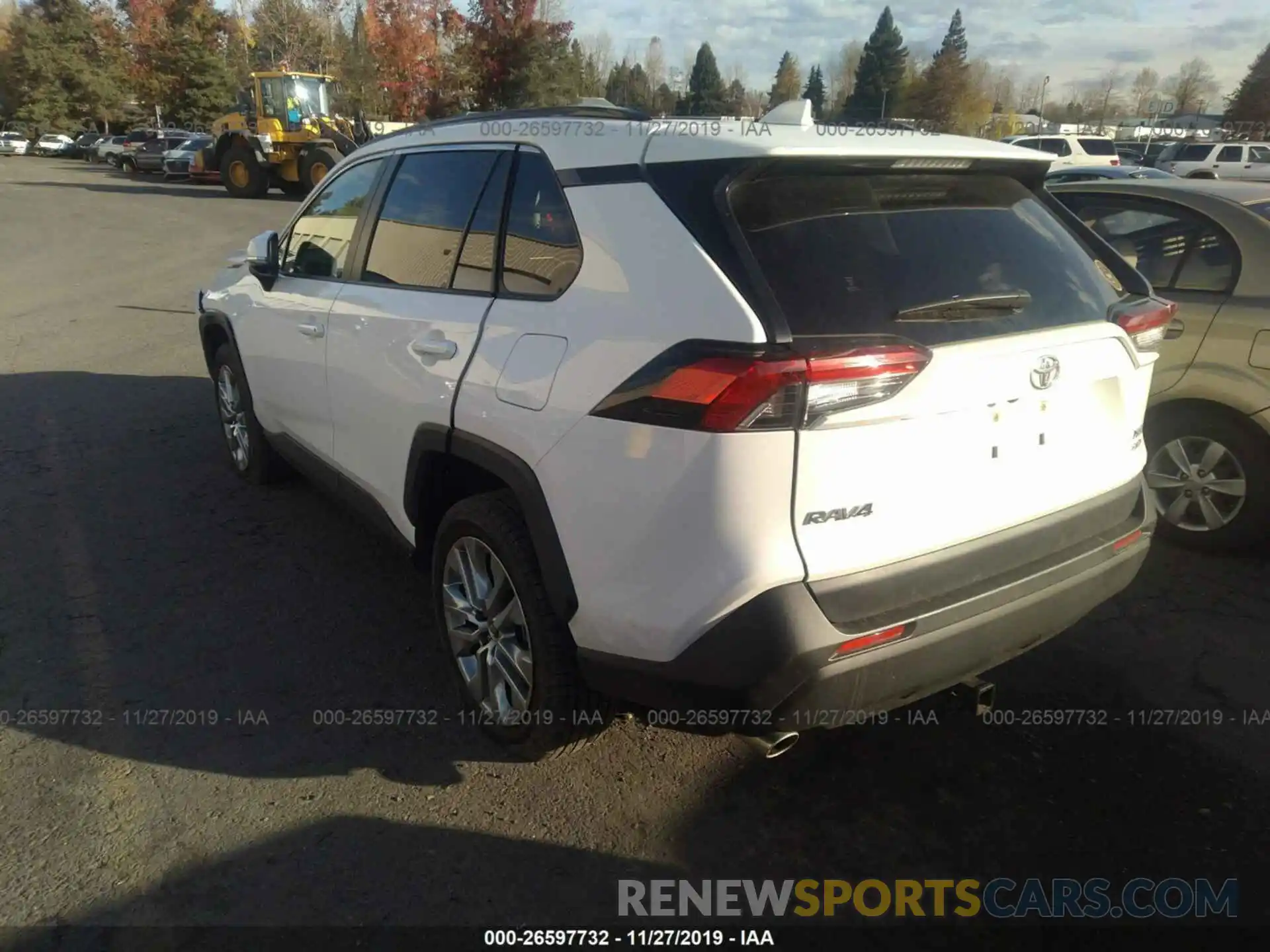 3 Photograph of a damaged car JTMA1RFV3KD037032 TOYOTA RAV4 2019