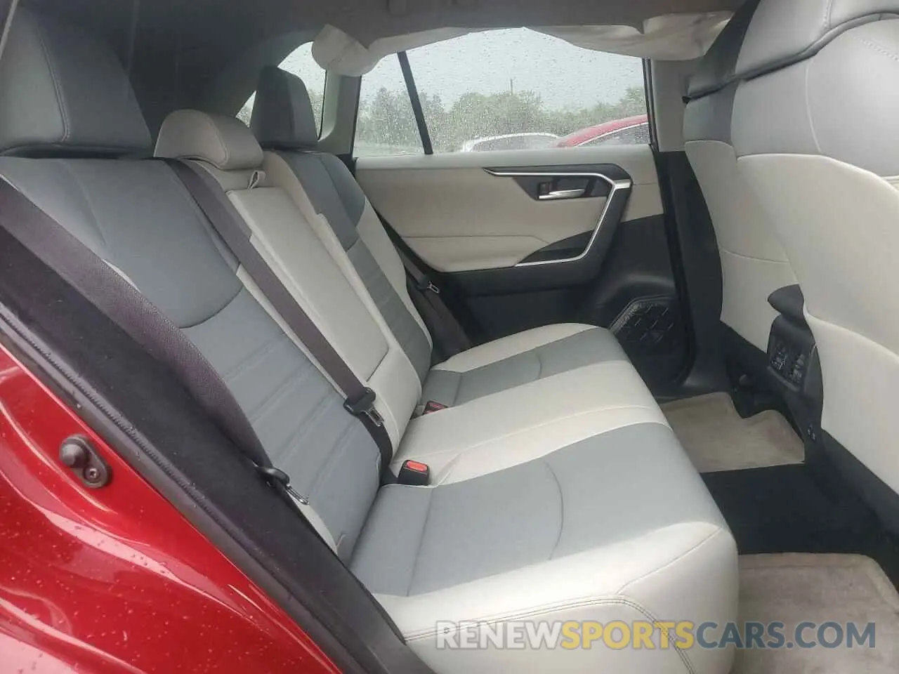 10 Photograph of a damaged car JTMA1RFV3KD514588 TOYOTA RAV4 2019